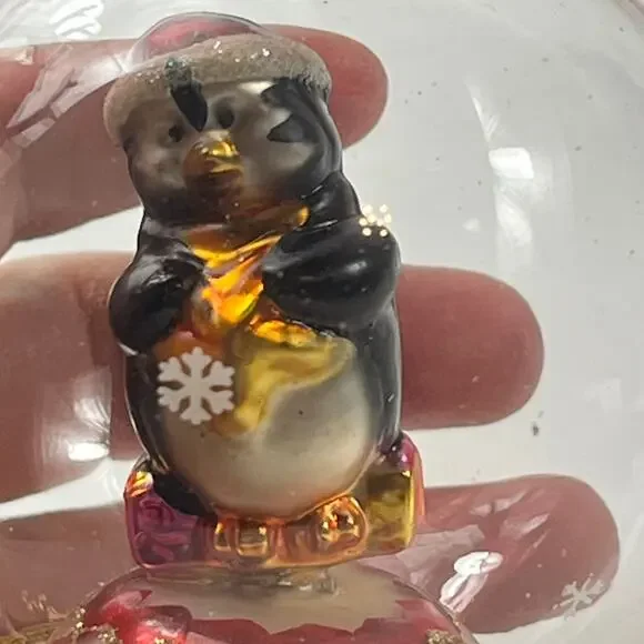 Thomas Pacconi Penguin Glass Dome Ornament Snowglobe Glitter 4.25" Vintage - Picture 5 of 8